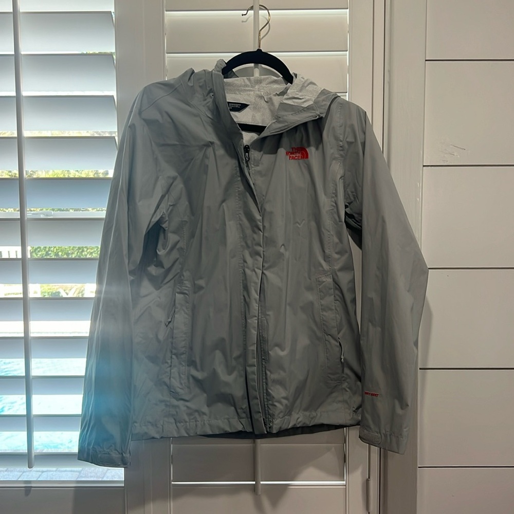 The North Face wind breaker/rain jacket size M